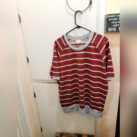 LulaRoe Dark Red Stripped Gray Size XL - Picture 2 of 4